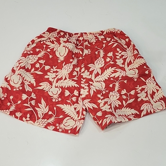 Patagonia Womens Shorts Size Small Tropical Red & White - Picture 5 of 10